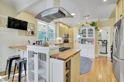 1215 Castro St, Martinez, CA 94553 - Photo 10