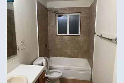 1015 Tenaya Ct, Manteca, CA 95337 - Photo 12