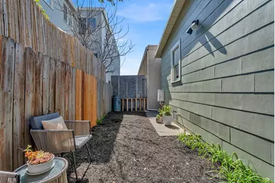 5914 Martin Luther King Jr Way, Oakland, CA 94609 - Photo 36