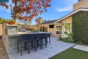 833 Crossbrook Ct, Moraga, CA 94556 - Photo 34