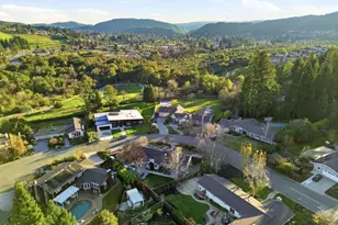 833 Crossbrook Ct, Moraga, CA 94556 - Photo 42