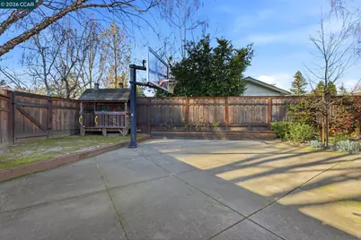 833 Crossbrook Ct, Moraga, CA 94556 - Photo 38