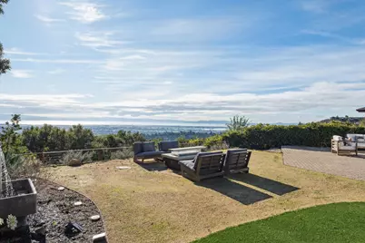 5121 Pinecrest Dr, Oakland, CA 94605 - Photo 32