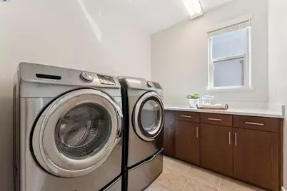 1360 Brookline Loop, Pleasanton, CA 94566 - Photo 20