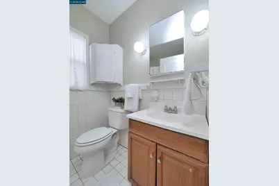 2555 Barrett Ave, Richmond, CA 94804 - Photo 18