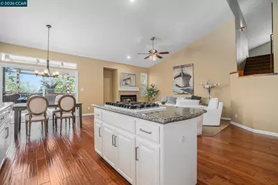 121 St Nazaire Ct, Martinez, CA 94553 - Photo 12