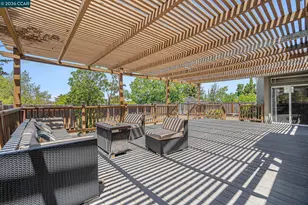 121 St Nazaire Ct, Martinez, CA 94553 - Photo 32