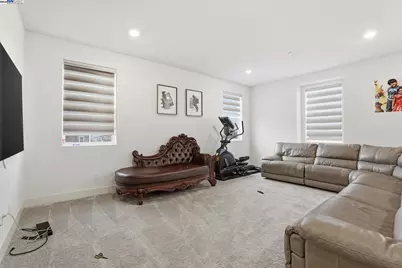 3037 Copley Dr, Tracy, CA 95377 - Photo 14