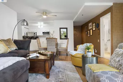 5405 Carlton St #303, Oakland, CA 94618 - Photo 6