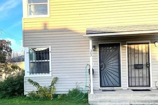 363 Bissell Ave, Richmond, CA 94801 - Photo 2