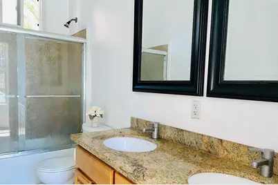 1432 Union St #Upper, Oakland, CA 94607 - Photo 20