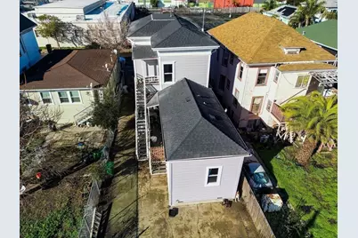 1432 Union St #Upper, Oakland, CA 94607 - Photo 26