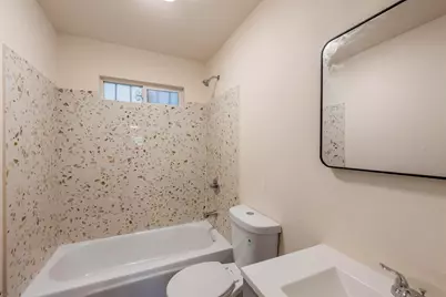 107 Catron Dr, Oakland, CA 94603 - Photo 10