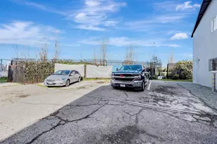 107 Catron Dr, Oakland, CA 94603 - Photo 24