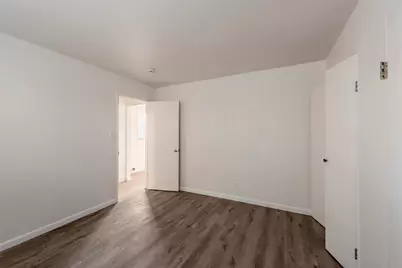 107 Catron Dr, Oakland, CA 94603 - Photo 8