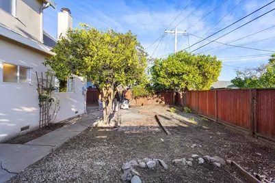 1252 Linfield Ln, Hayward, CA 94545 - Photo 32