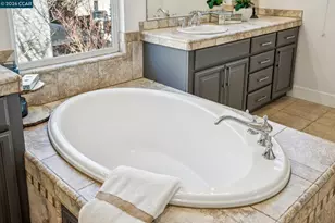 44 Brookline Dr, Novato, CA 94949 - Photo 42