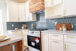 3708 Lyon Ave, Oakland, CA 94601 - Photo 14