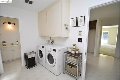 7011 Shoreham Pl, Stockton, CA 95207 - Photo 28