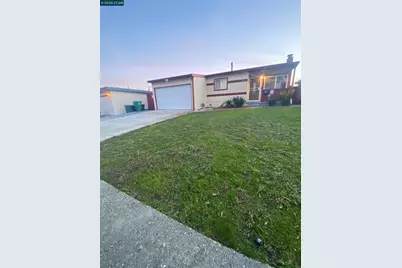 2956 McKenzie Dr, Richmond, CA 94806 - Photo 2