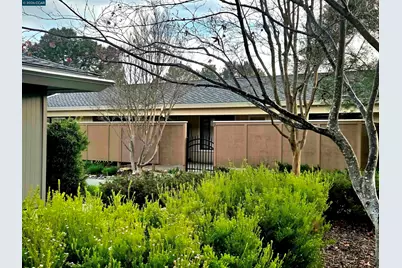 2308 Pine Knoll Dr #2, Walnut Creek, CA 94595 - Photo 2