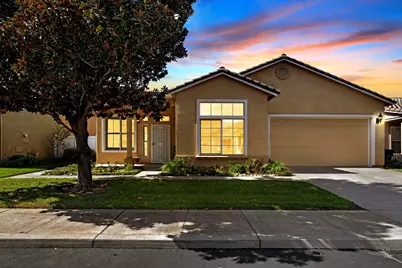 129 Little Johns Creek Dr, Oakdale, CA 95361 - Photo 1