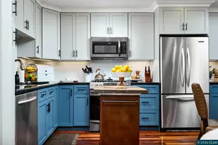 156 Holiday Hills Dr, Martinez, CA 94553 - Photo 12