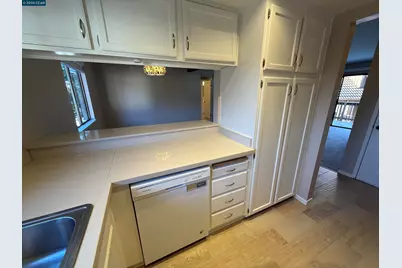 2055 Sierra Rd #12, Concord, CA 94518 - Photo 4