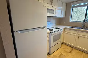 2055 Sierra Rd, Concord, CA 94518 - Photo 2