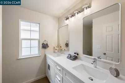 230 Wisteria Ln, Tracy, CA 95377 - Photo 28