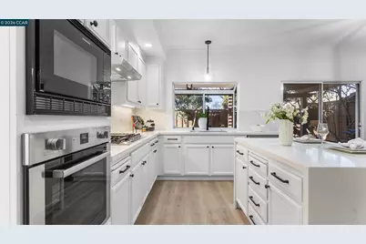 200 Promenade Ln, Danville, CA 94506 - Photo 24