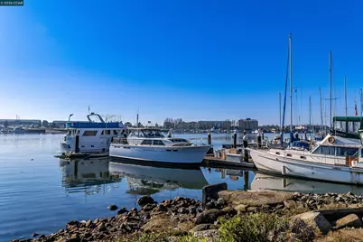1 Embarcadero W #164, Oakland, CA 94607 - Photo 24