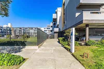 1 Embarcadero W #164, Oakland, CA 94607 - Photo 18