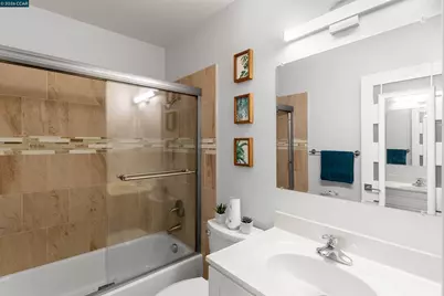 1 Embarcadero W #164, Oakland, CA 94607 - Photo 12