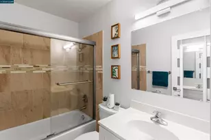 1 Embarcadero West, Oakland, CA 94607 - Photo 2