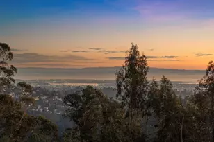 6353 Skyline Blvd, Oakland, CA 94611 - Photo 16