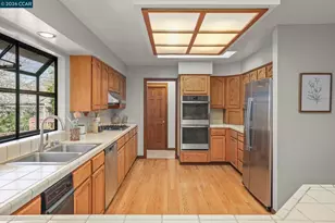 3181 Santa Maria Dr, Concord, CA 94518 - Photo 6