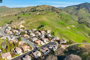 9006 Elk Dr, Clayton, CA 94517 - Photo 38