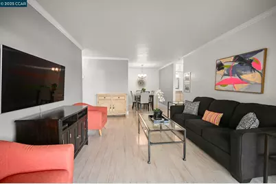 1411 Marchbanks Dr #2, Walnut Creek, CA 94598 - Photo 6