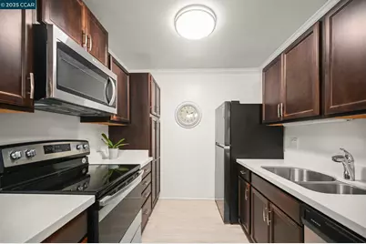 1411 Marchbanks Dr #2, Walnut Creek, CA 94598 - Photo 12