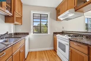 824 Cedar St, Redwood City, CA 94063 - Photo 10