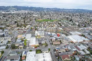 1034 Grayson St, Berkeley, CA 94710 - Photo 38