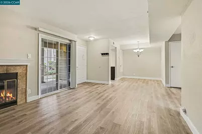 485 Canyon Oaks Dr #J, Oakland, CA 94605 - Photo 4