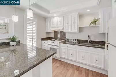 1324 Canyonwood Ct #1, Walnut Creek, CA 94595 - Photo 2