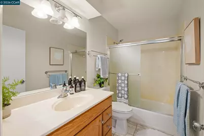 1331 Waterfall Way, Concord, CA 94521 - Photo 22