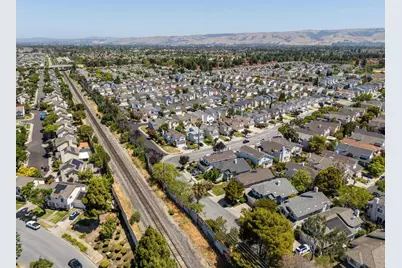 34294 Dunhill Dr, Fremont, CA 94555 - Photo 52