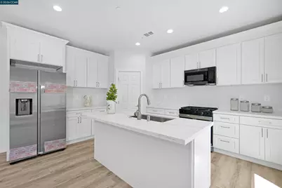 2722 Cowell Rd, Concord, CA 94518 - Photo 8