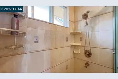 909 Santa Lucia Dr, Pleasant Hill, CA 94523 - Photo 40