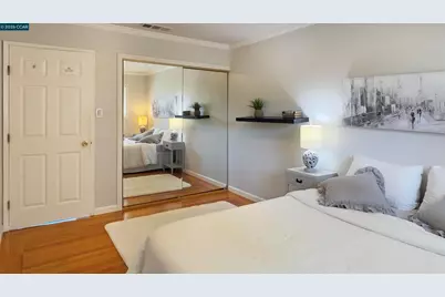 909 Santa Lucia Dr, Pleasant Hill, CA 94523 - Photo 22