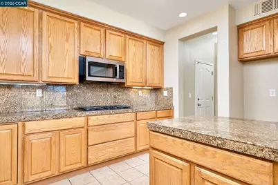 1752 Langholm Way, Folsom, CA 95630 - Photo 8